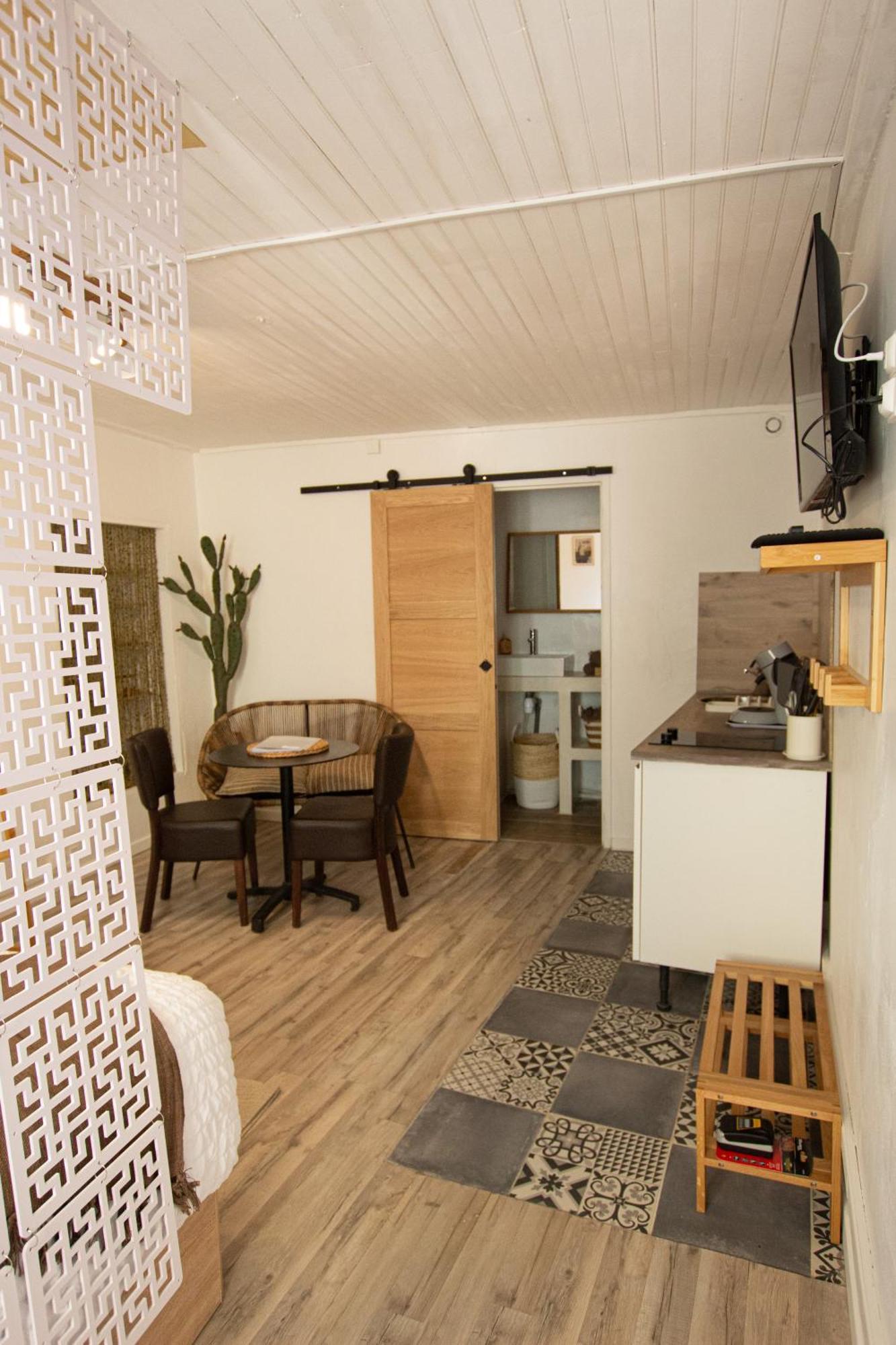 Cosy Caud, En Plein Coeur Du Centre Historique
